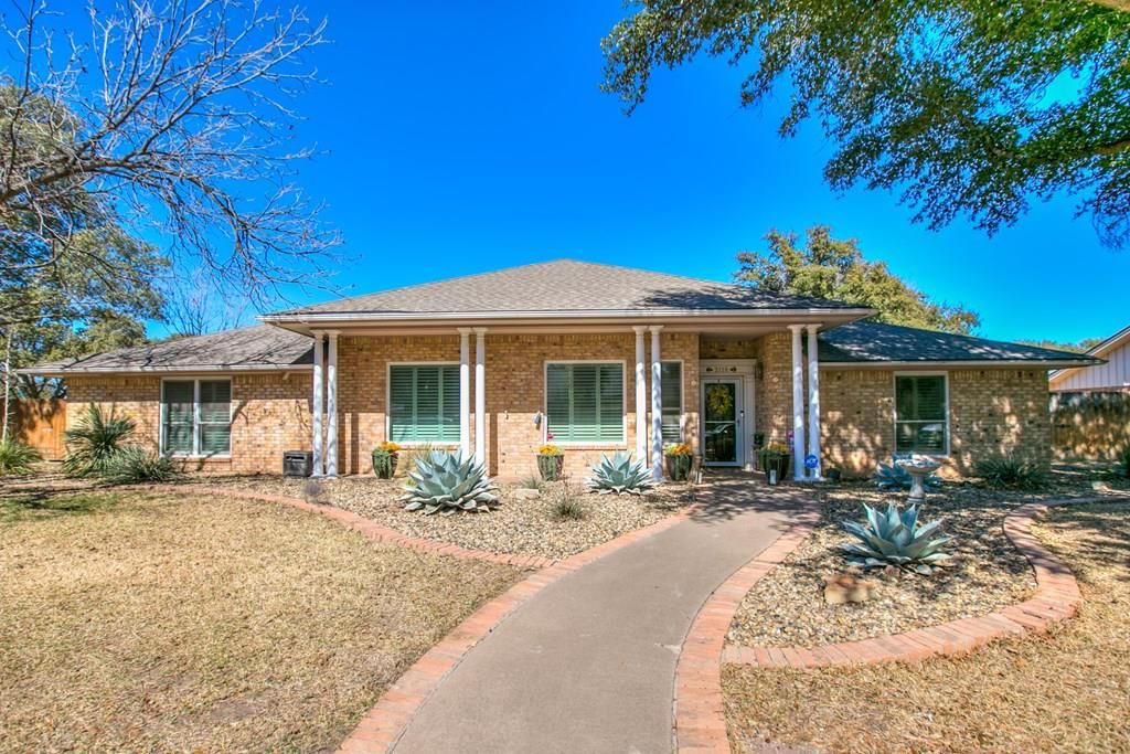 Image 1 of property listing at 3118 Palo Duro Dr, San Angelo, TX 76904
