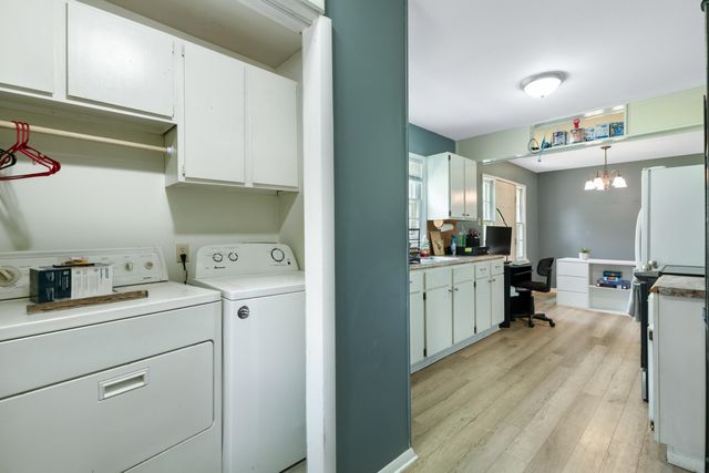 1420 E Amsden Ln, Wichita, KS 67216