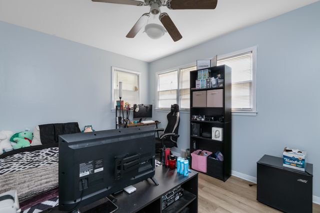 1420 E Amsden Ln, Wichita, KS 67216