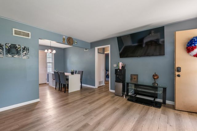 1420 E Amsden Ln, Wichita, KS 67216