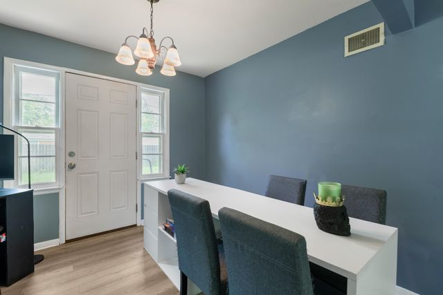 1420 E Amsden Ln, Wichita, KS 67216