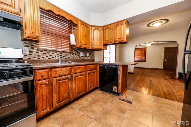 1411 N Church Street, Belleville, IL 62221