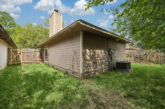11906 Kingslake Forest Drive, Houston, TX 77044