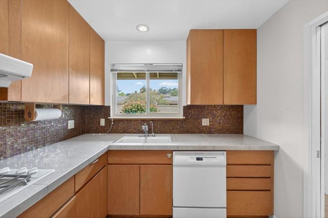 288 Hacienda Carmel, Carmel, CA 93923
