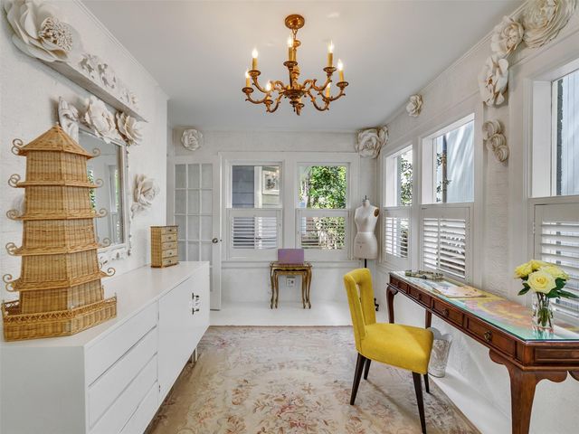 1836 Wroxton Road, Houston, TX 77005