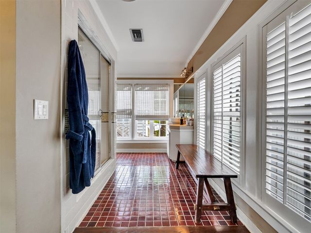 1836 Wroxton Road, Houston, TX 77005