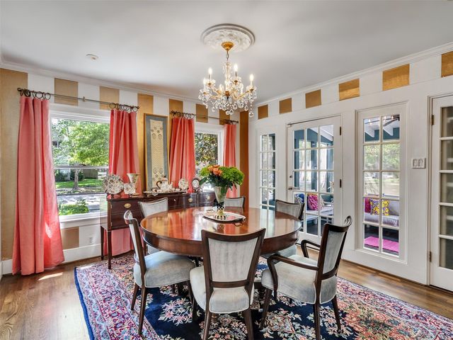 1836 Wroxton Road, Houston, TX 77005