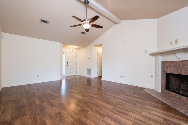 210 Chantilly Circle, Maumelle, AR 72113