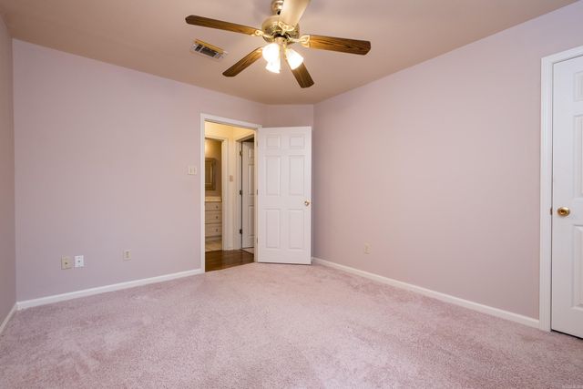 210 Chantilly Circle, Maumelle, AR 72113