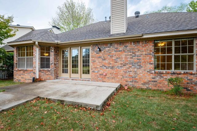 210 Chantilly Circle, Maumelle, AR 72113