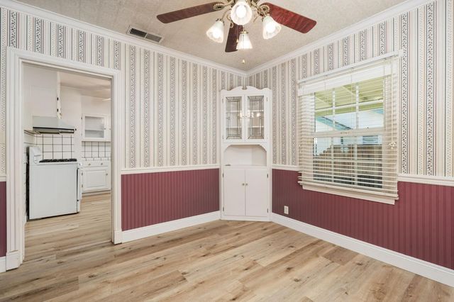1633 N Thorne Avenue, Fresno, CA 93704