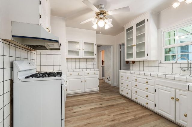 1633 N Thorne Avenue, Fresno, CA 93704