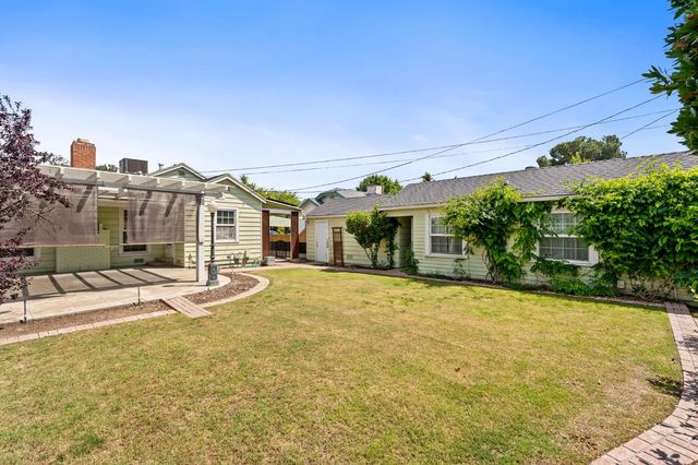 1633 N Thorne Avenue, Fresno, CA 93704