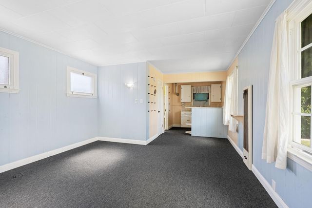 1633 N Thorne Avenue, Fresno, CA 93704