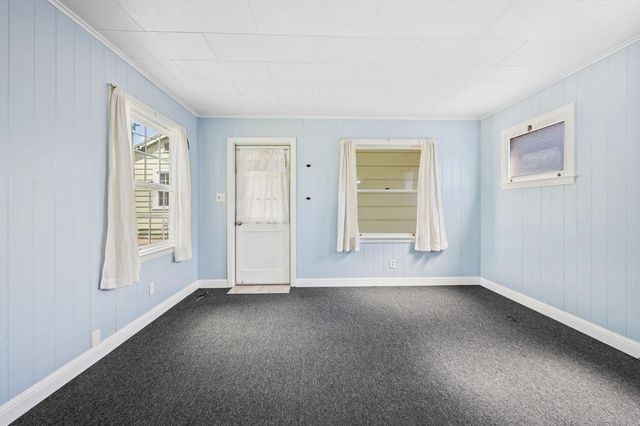 1633 N Thorne Avenue, Fresno, CA 93704