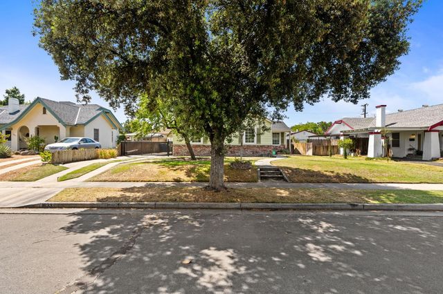 1633 N Thorne Avenue, Fresno, CA 93704