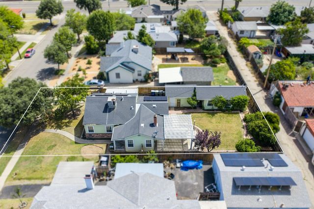 1633 N Thorne Avenue, Fresno, CA 93704