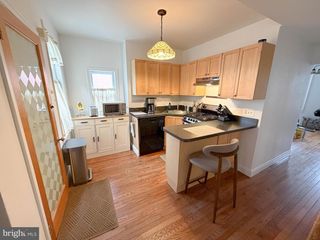 1943 WAVERLY ST, Philadelphia, PA 19146