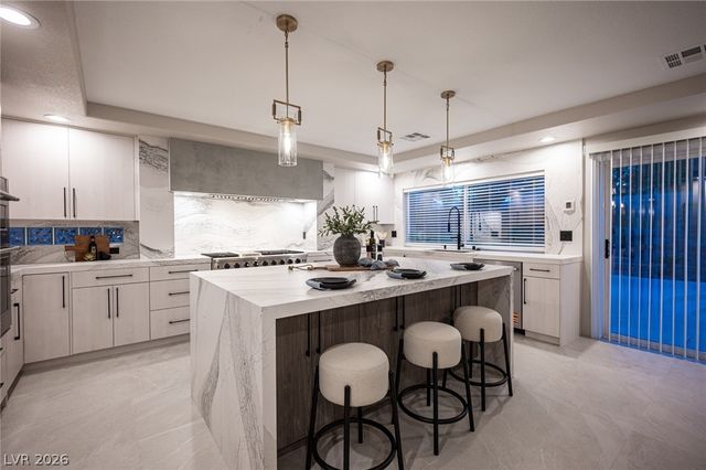 4139 Abernethy Forest Place, Las Vegas, NV 89141