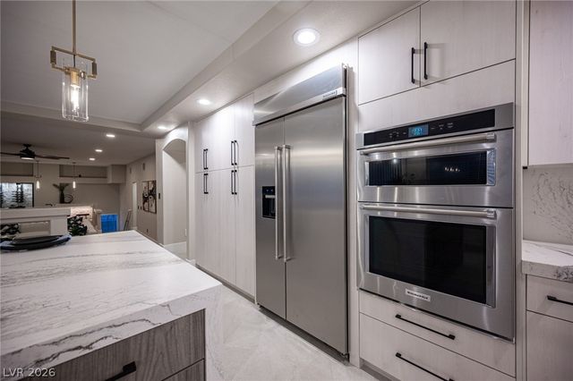 4139 Abernethy Forest Place, Las Vegas, NV 89141