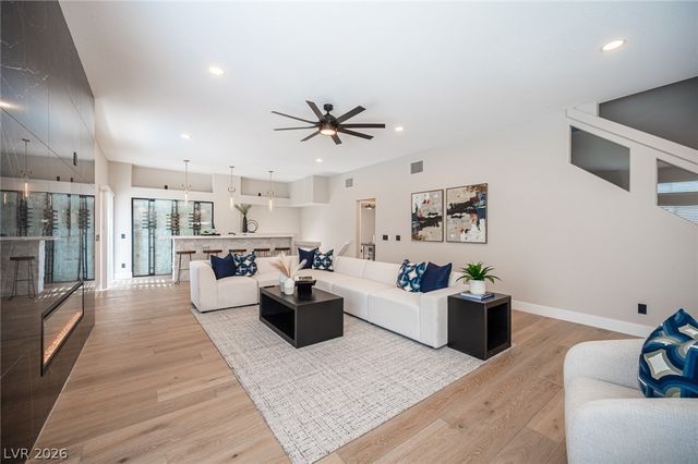 4139 Abernethy Forest Place, Las Vegas, NV 89141