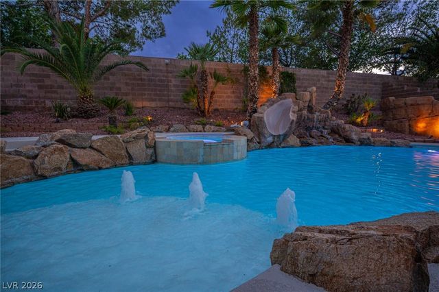 4139 Abernethy Forest Place, Las Vegas, NV 89141