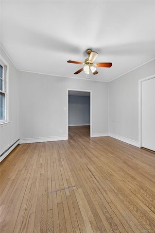 40 E 24th Street, Huntington Station, NY 11746