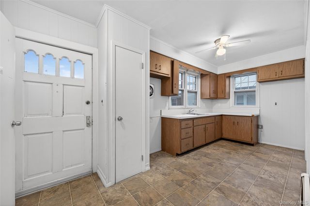 40 E 24th Street, Huntington Station, NY 11746