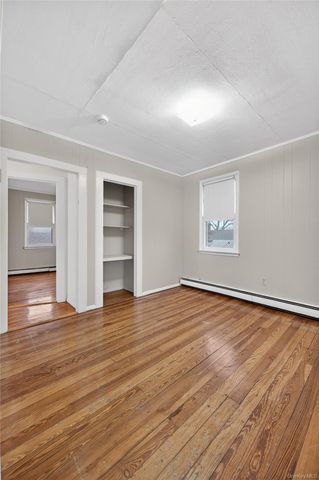 40 E 24th Street, Huntington Station, NY 11746