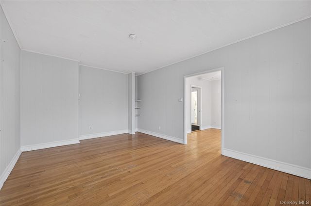 40 E 24th Street, Huntington Station, NY 11746