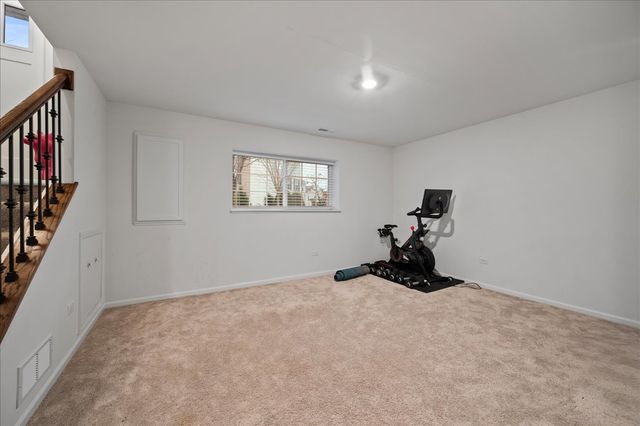 706 Springside Court, Oswego, IL 60543