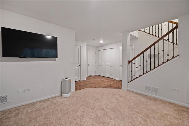 706 Springside Court, Oswego, IL 60543