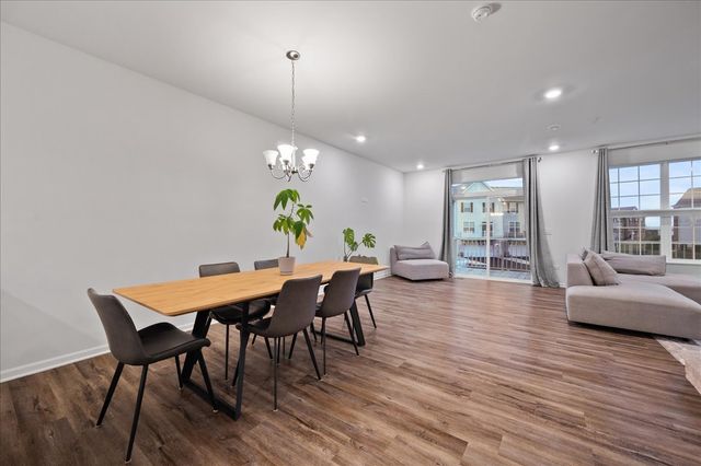 706 Springside Court, Oswego, IL 60543