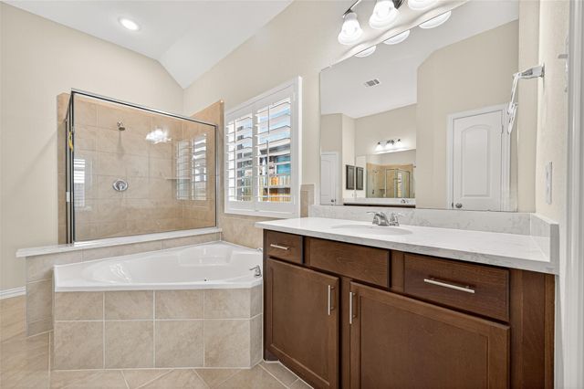 185 Sunray Creek Drive, Katy, TX 77493