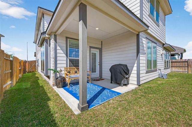 185 Sunray Creek Drive, Katy, TX 77493