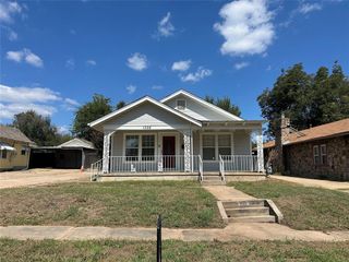 1328 E 10th Street, Shawnee, OK 74801