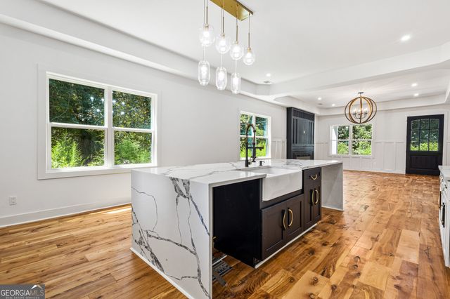 6465 Yacht Club Road, Flowery Branch, GA 30542