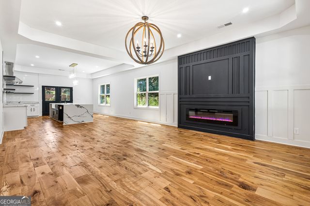 6465 Yacht Club Road, Flowery Branch, GA 30542