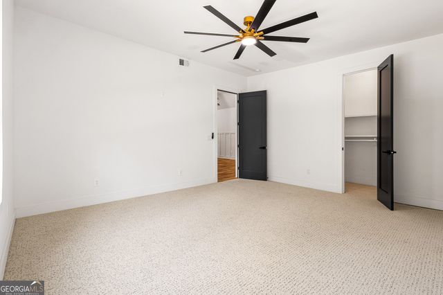 6465 Yacht Club Road, Flowery Branch, GA 30542