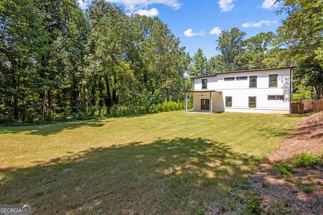 6465 Yacht Club Road, Flowery Branch, GA 30542