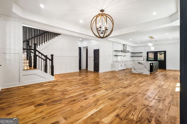 6465 Yacht Club Road, Flowery Branch, GA 30542