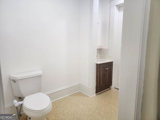 121 Cook Street, Royston, GA 30662