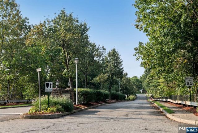 197 Robertson Way 917, Lincoln Park Borough, NJ 07035