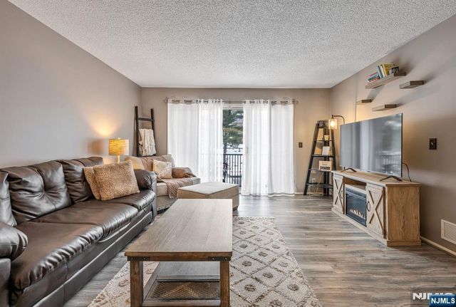 197 Robertson Way 917, Lincoln Park Borough, NJ 07035