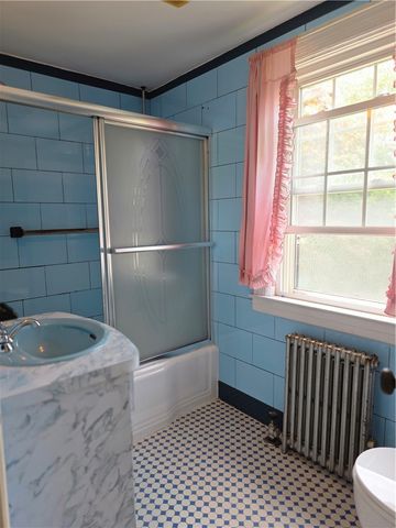 44 Betsey Williams Drive, Cranston, RI 02905