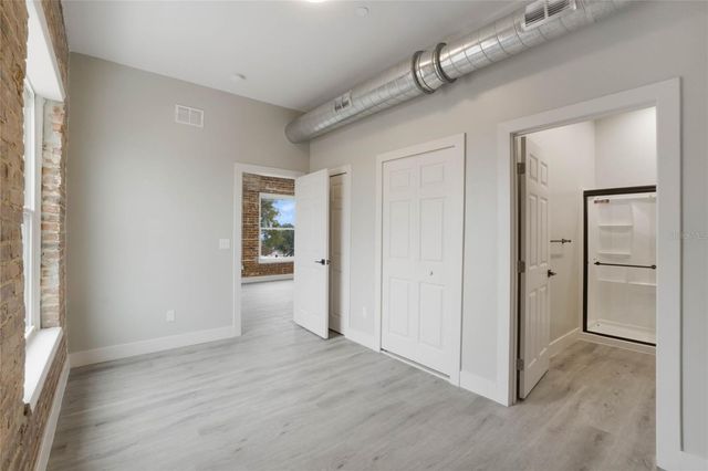 792 W MONTROSE STREET 205, Clermont, FL 34711