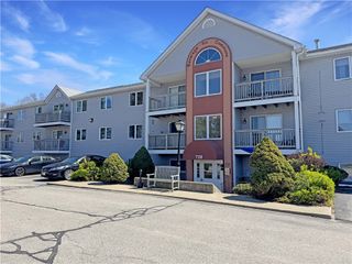 728 Beverage Hill Avenue 6, Pawtucket, RI 02861