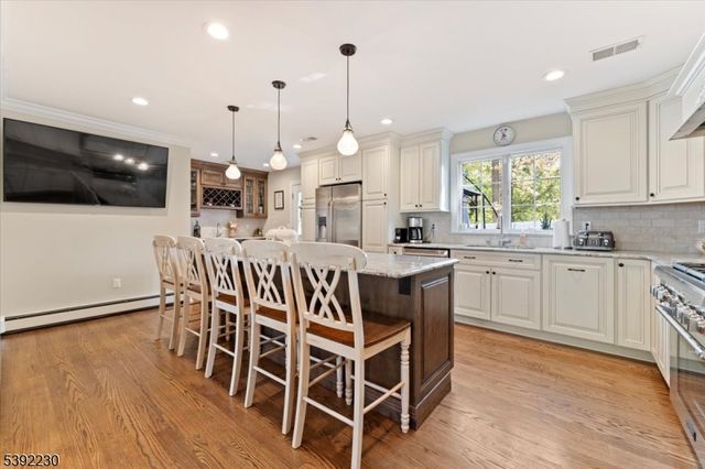 19 State St, Clark Twp., NJ 07066