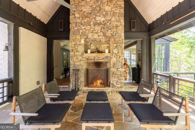 37 Swann Ridge, Chattahoochee Hills, GA 30268