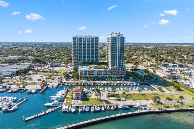 220 Lake Shore Drive 1121, Lake Park, FL 33403